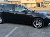 Usata Opel Insignia 160 CV (117 kW) 2010 Nero Station wagon