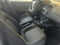 Usata Fiat Grande Punto 65 CV (47 kW) 2013 Bianco Utilitaria