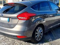 Usata Ford Focus Titanium 125 CV (91 kW) 2015 Grigio Berlina