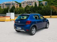 Usata Dacia Sandero Stepway 90 CV (66 kW) 2017 Bluazzurro Berlina