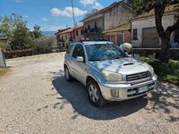 Second-hand Toyota RAV4 116 CP (85 kW) 2002 Gri SUV