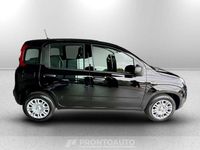 Nuova Fiat Panda Icon 65 CV (47 kW) 2026 Nerotessuto nero con monogramma fiat  fascia plancia antracite Utilitaria