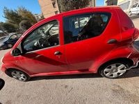Usata Toyota Aygo 68 CV (50 kW) 2006 Rosso Utilitaria