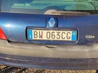 Usata Renault Clio II 75 CV (55 kW) 2001 Berlina