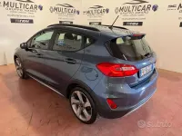 Usata Ford Fiesta Active 86 CV (63 kW) 2019 Blu Utilitaria