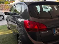 Usata Kia Venga LX 90 CV (66 kW) 2010 Grigio Utilitaria