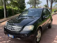 Usata Mercedes ML320 224 CV (164 kW) 2006 Nero SUV
