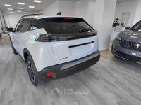 Usata Peugeot 2008 Allure 102 CV (75 kW) 2024 Bianco SUV