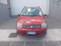Usata Fiat Panda Active 69 CV (50 kW) 2011 Rosso Utilitaria