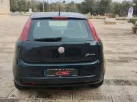 Usata Fiat Grande Punto 75 CV (55 kW) 2011 Bluazzurro Utilitaria