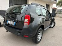 Usata Dacia Duster 110 CV (80 kW) 2012 Nero SUV