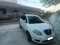 Usata Lancia Ypsilon 75 CV (55 kW) 2008 Bianco Utilitaria