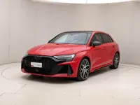 Nuova Audi RS3 Sportback Comfort 400 CV (294 kW) 2025 Rosso progressivo metallizzato Utilitaria