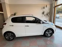 Usata Peugeot 108 69 CV (50 kW) 2018 Bianco Berlina