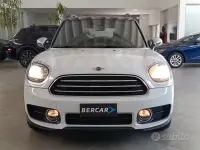 Usata Mini Cooper D Countryman Business 150 CV (110 kW) 2017 Bianco SUV