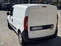 Usata Fiat Doblò Active 95 CV (69 kW) 2017 Bianco Monovolume