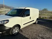 Usata Fiat Doblò 105 CV (77 kW) 2021 Bianco Monovolume
