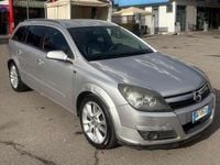 Usata Opel Astra Cosmo 101 CV (74 kW) 2005 Grigio Station wagon