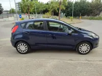 Usata Ford Fiesta 75 CV (55 kW) 2015 Blu Utilitaria