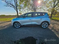 Usata Renault Scénic IV 120 CV (88 kW) 2020 Grigio Monovolume