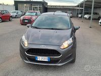 Usata Ford Fiesta Titanium 95 CV (69 kW) 2017 Grigio Berlina