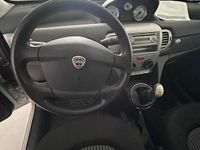 Usata Lancia Ypsilon 60 CV (44 kW) 2008 Grigio Utilitaria