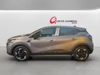 Nuova Renault Captur Techno 160 CV (117 kW) 2026 Grigio SUV