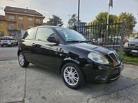 Usata Lancia Ypsilon 75 CV (55 kW) 2010 Nero Utilitaria