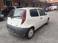 Usata Fiat Punto 59 CV (43 kW) 2002 Bianco Utilitaria