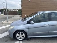 Usata Mercedes B180 109 CV (80 kW) 2006 Argento Monovolume