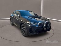 Begagnad BMW X4 Comfort Edition 190 HK (139 kW) 2023 Grå SUV