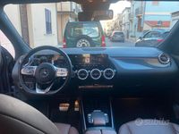 Usata Mercedes GLA200 Premium 136 CV (100 kW) 2022 Grigio SUV