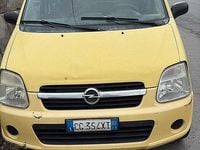 Usata Opel Agila 69 CV (50 kW) 2003 Giallo Monovolume