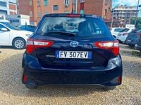 Usata Toyota Yaris Hybrid Active 73 CV (53 kW) 2019 Blu Berlina
