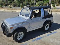 Usata Suzuki Samurai 64 CV (47 kW) 1988 Grigio SUV