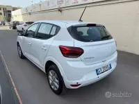 Usata Dacia Sandero 101 CV (74 kW) 2024 Bianco Berlina