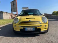 Usata Mini Cooper S 163 CV (119 kW) 2003 Giallo Utilitaria
