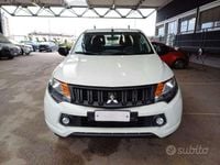 Usata Mitsubishi L200 Invite 154 CV (113 kW) 2017 Bianco Pick-up