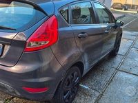 Usata Ford Fiesta Titanium 2011 Grigio Berlina