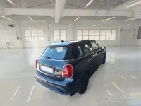 Usata Mini Cooper Classic 136 CV (100 kW) 2022 Nero Utilitaria