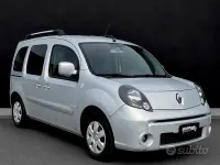 Usata Renault Kangoo 90 CV (66 kW) 2011 Grigio Monovolume