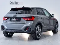 Nuova Audi A1 Ambiente 116 CV (85 kW) 2026 Grigio chronos met. / tetto ne SUV