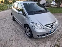 Usata Mercedes A180 Avantgarde 116 CV (85 kW) 2010 Grigio Berlina