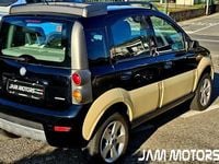 Usata Fiat Panda 4x4 Cross 69 CV (50 kW) 2007 Nero pastello Utilitaria