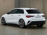 Nuova Audi A3 S-Line 150 CV (110 kW) 2026 Bianco ghiacciaio metallizzato Berlina