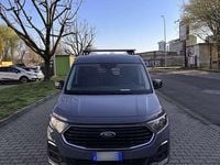 Usata Ford Tourneo Titanium 122 CV (89 kW) 2023 Grigio Furgone