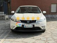 Usata Honda Civic Comfort 99 CV (72 kW) 2011 Bianco Berlina