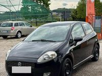 Usata Fiat Grande Punto Dynamic 75 CV (55 kW) 2006 Nero Utilitaria