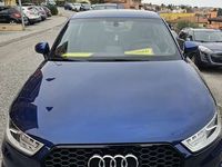 usata Audi A1 Sportback A1 1.6 tdi S-Line (Interno e esterno)