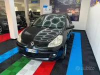 Usata Renault Clio II LE 75 CV (55 kW) 2009 Nero Berlina